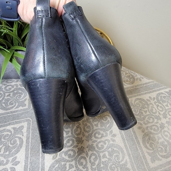 Antonio Melani Eadie Black Studded Leather Ankle Boots booties Size 10 - Picture 10 of 16